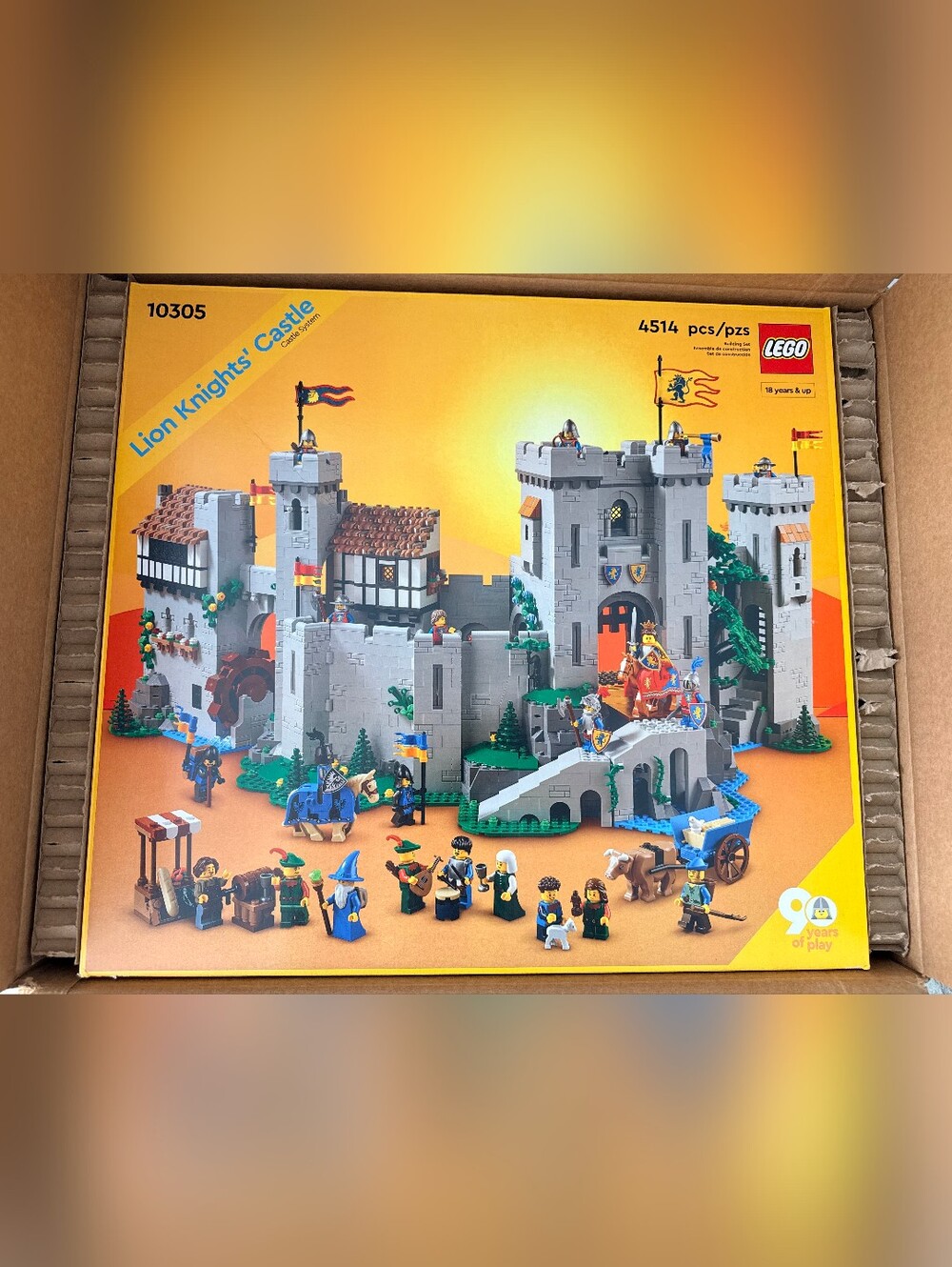 The LEGO Icons: Lion Knights' Castle (10305) - Picture 5 of 5